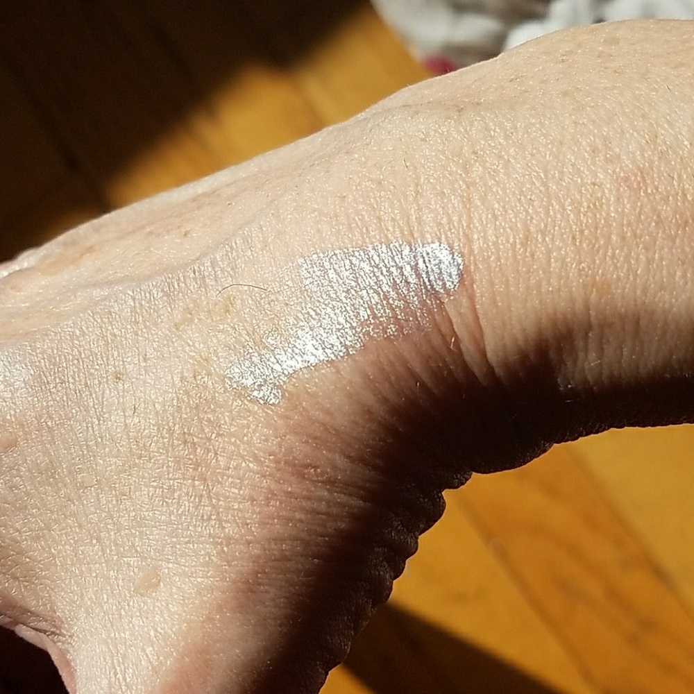 Eye shadow/highlights